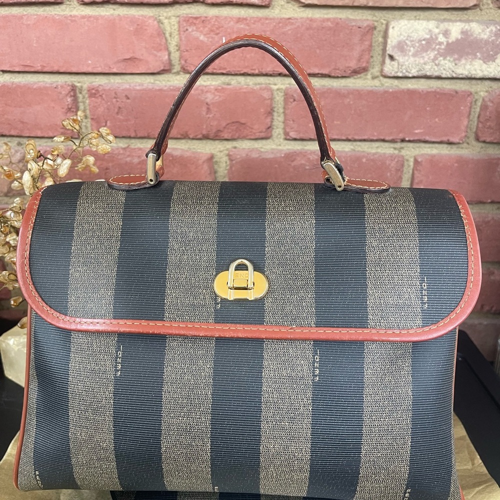🔥FENDI 🔥VINTAGE 🔥Striped Black and Brown Handbag.🔥 - Picture 4 of 12